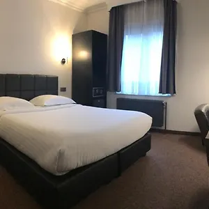 Chantecler 2*, Brussels Belgium